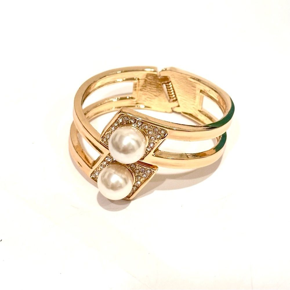EXPRESS | Golden Pearl Duo Hinge Standard-sized Bangle/Bracelet | NWT